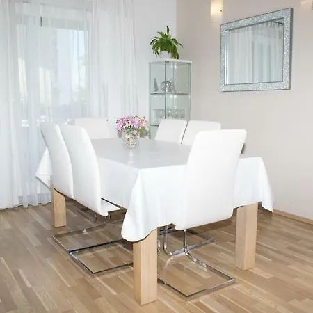Apartment Grayhouse *